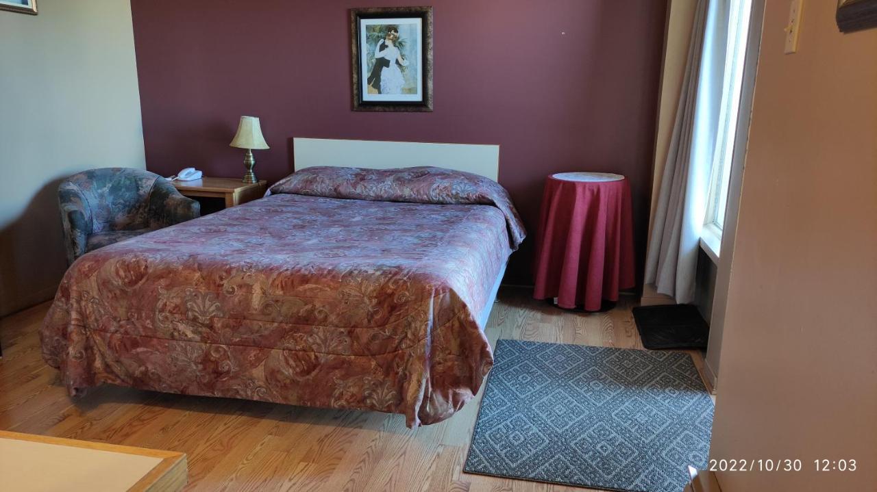 Motel Rayalco Laurier Station Εξωτερικό φωτογραφία