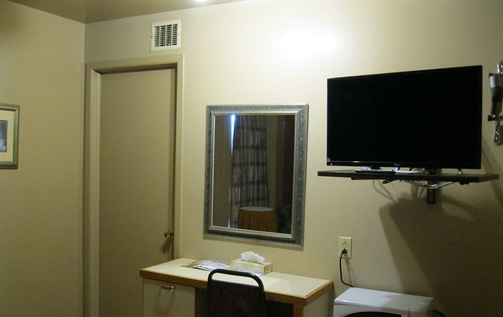 Motel Rayalco Laurier Station Εξωτερικό φωτογραφία
